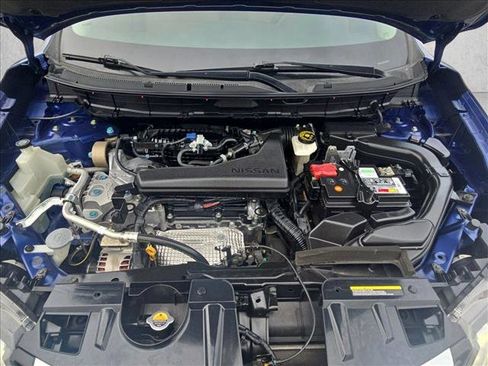 Used 2020 Nissan Rogue SV FWD image 22