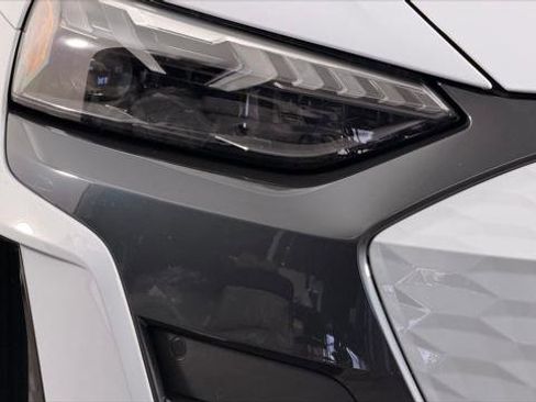 Used 2023 Audi e-tron GT Premium Plus AWD/4WD image 2