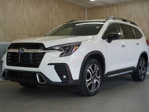 Used 2026 Subaru Ascent Touring AWD/4WD image 4
