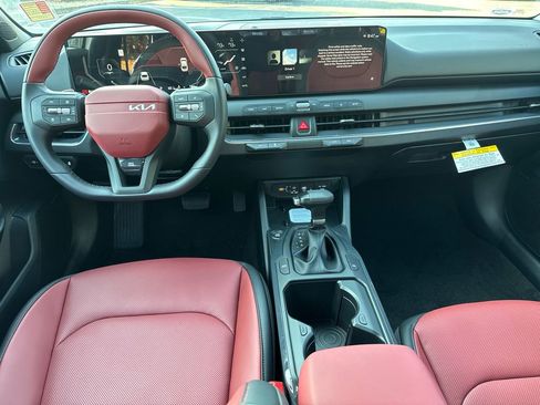 New 2025 Kia K4 GT-Line image 23