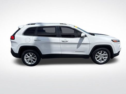 Used 2015 Jeep Cherokee Latitude AWD/4WD image 6
