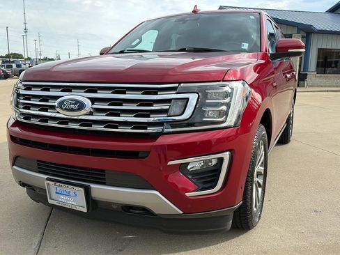 Used 2018 Ford Expedition Limited w/ Equipment Group 301A AWD/4WD image 2