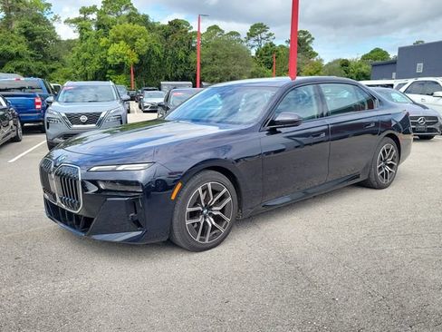 Used 2025 BMW 740i RWD image 5