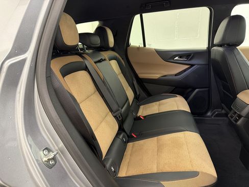 Used 2026 Chevrolet Equinox ACTIV w/ Convenience Package III FWD image 29