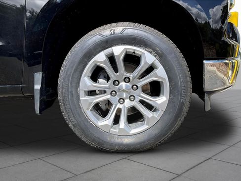 Used 2023 Chevrolet Silverado 1500 LTZ w/ LTZ Premium Package AWD/4WD image 10