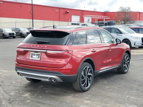 New 2026 Lincoln Corsair Reserve image 4