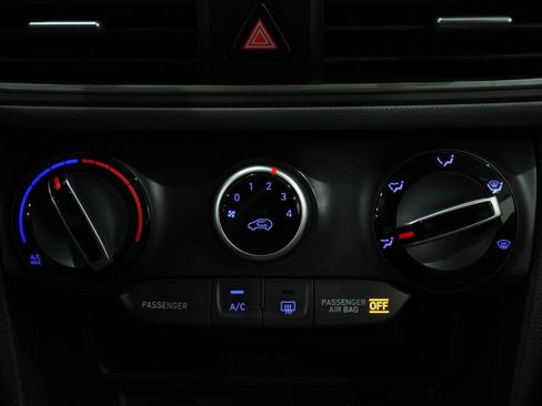 Used 2021 Hyundai Kona SEL image 20