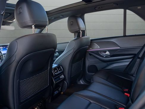 Used 2024 Mercedes-Benz GLE 450 4MATIC w/ AMG Line Exterior image 48