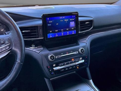 Used 2020 Ford Explorer Limited image 9