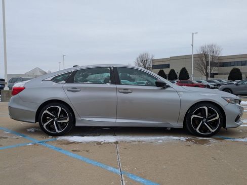 Certified 2022 Honda Accord Sport Special Edition image 5