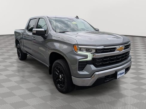 Used 2023 Chevrolet Silverado 1500 LT AWD/4WD image 7