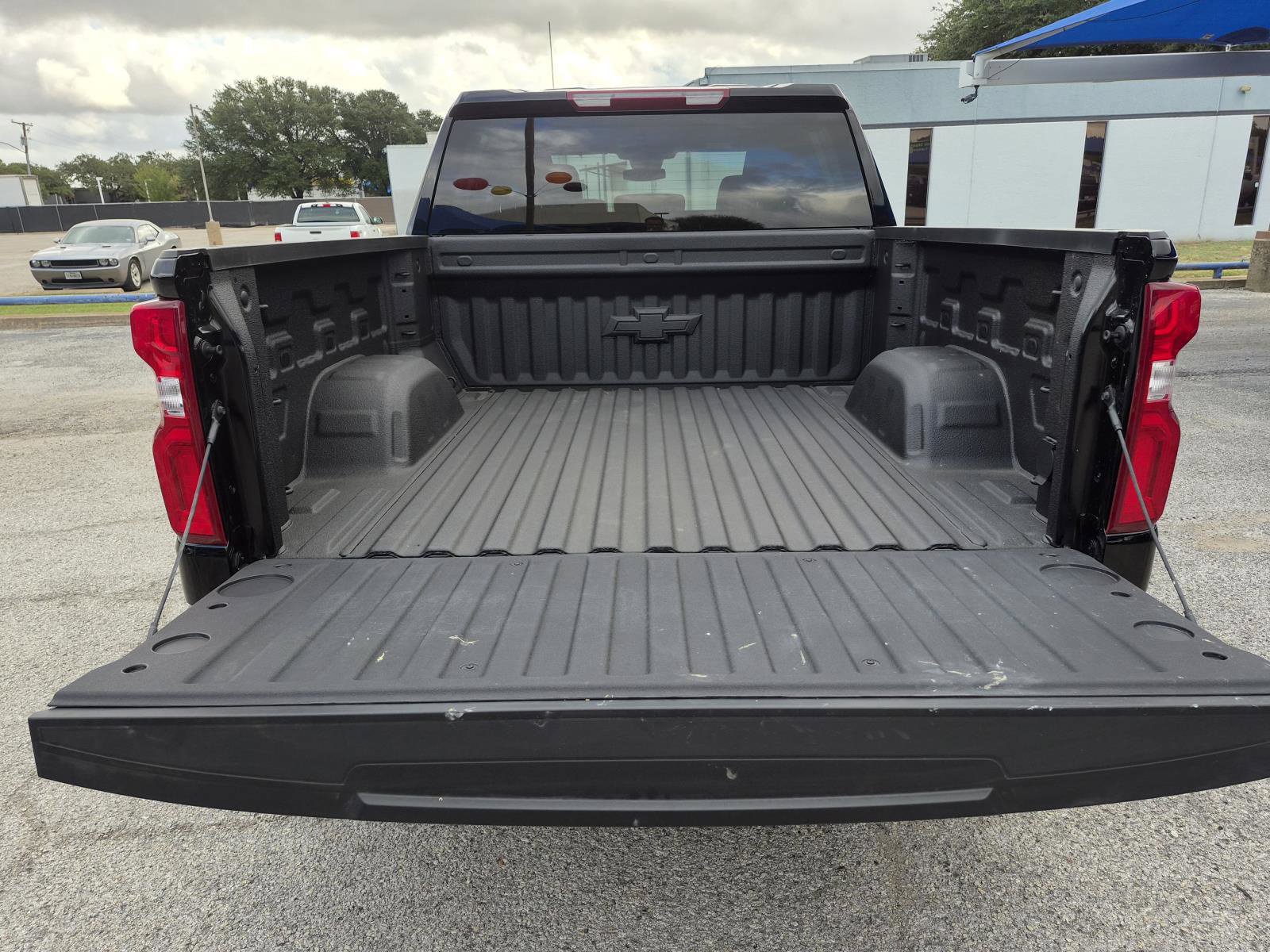 Used 2026 Chevrolet Silverado 1500 RST w/ RST Select Package AWD/4WD image 13