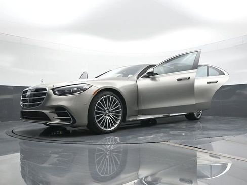 Used 2023 Mercedes-Benz S 500 4MATIC image 29