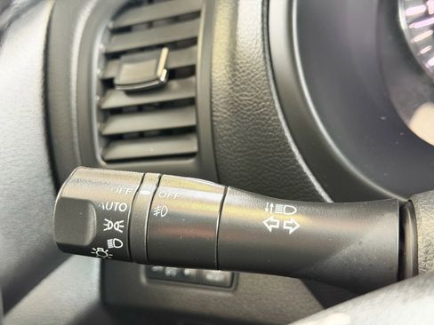 Used 2014 Nissan Altima 2.5 SV w/ Convenience Package image 8