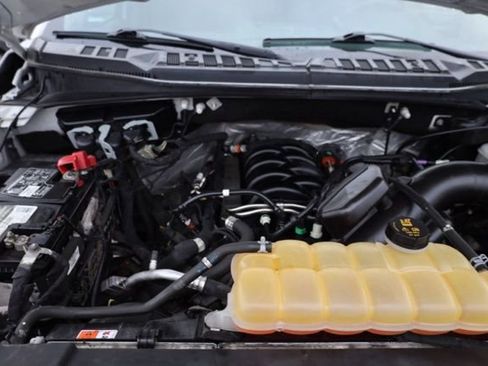 Used 2018 Ford F150 XLT w/ Heavy-Duty Payload Package image 31