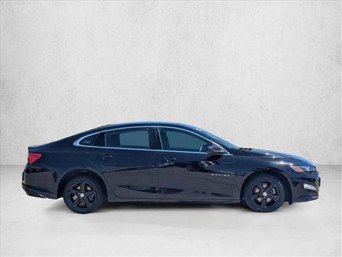 Used 2021 Chevrolet Malibu LS image 4