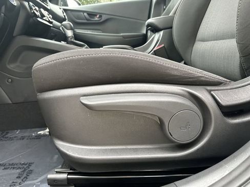 Used 2022 Hyundai Kona SEL image 14