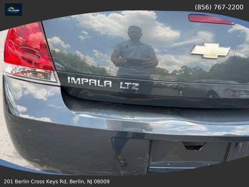 Used 2012 Chevrolet Impala LTZ FWD image 28