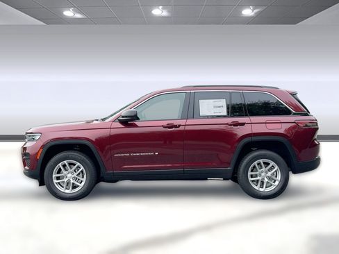 New 2025 Jeep Grand Cherokee Laredo X image 2