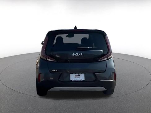 Used 2025 Kia Soul LX w/ LX Technology Package FWD image 10