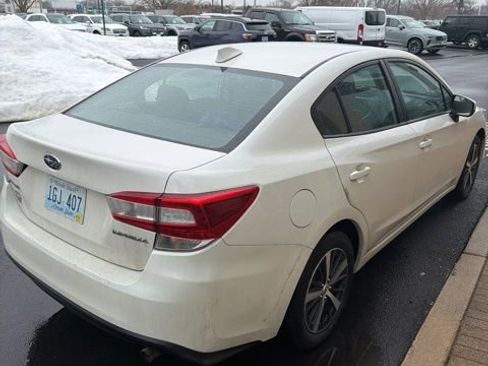 Used 2022 Subaru Impreza Premium image 9