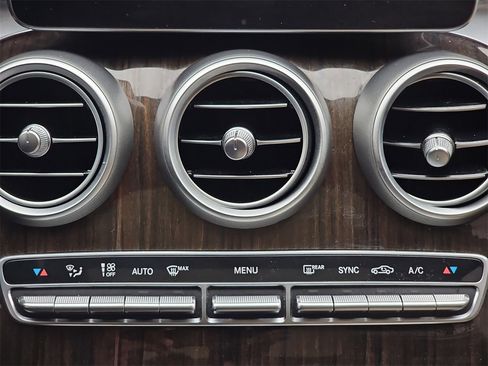 Used 2016 Mercedes-Benz C 300 4MATIC Sedan w/ Multimedia Package image 26