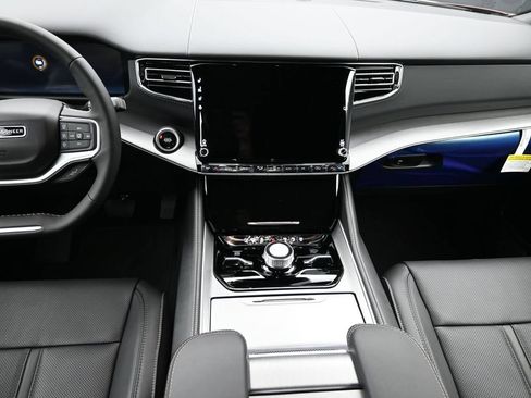 New 2026 Jeep Grand Wagoneer Limited AWD/4WD image 6