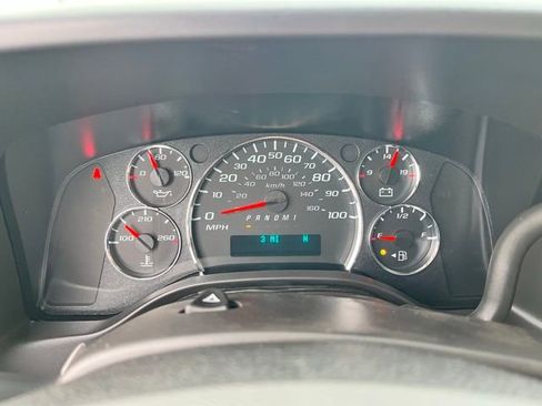 New 2026 Chevrolet Express 3500 Extended w/ Driver Convenience Package RWD image 32