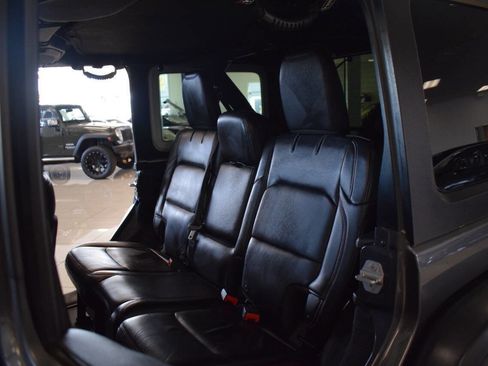 Used 2018 Jeep Wrangler Unlimited Rubicon image 61