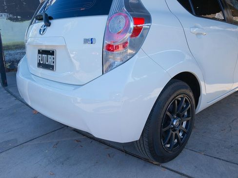 Used 2014 Toyota Prius C Three FWD image 39