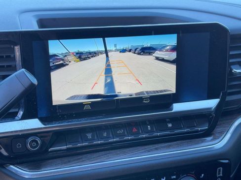 Used 2025 Chevrolet Silverado 2500 LT w/ Convenience Package image 25