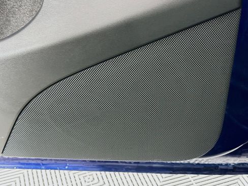 Used 2022 Tesla Model Y Performance image 19