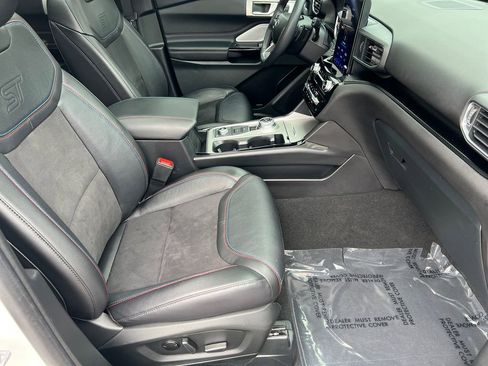 Used 2024 Ford Explorer ST w/ Equipment Group 401A AWD/4WD image 15