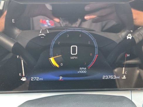 Certified 2024 Chevrolet Trax LT w/ Driver Confidence Package FWD image 33