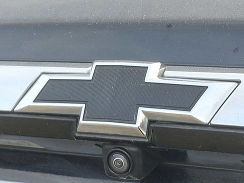 Used 2023 Chevrolet Traverse LT image 29