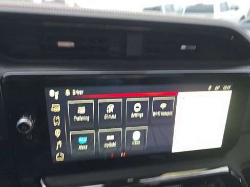 Used 2025 GMC Sierra 1500 AT4 w/ Technology Package image 21