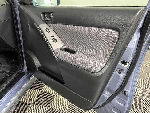 Used 2006 Toyota Matrix image 16