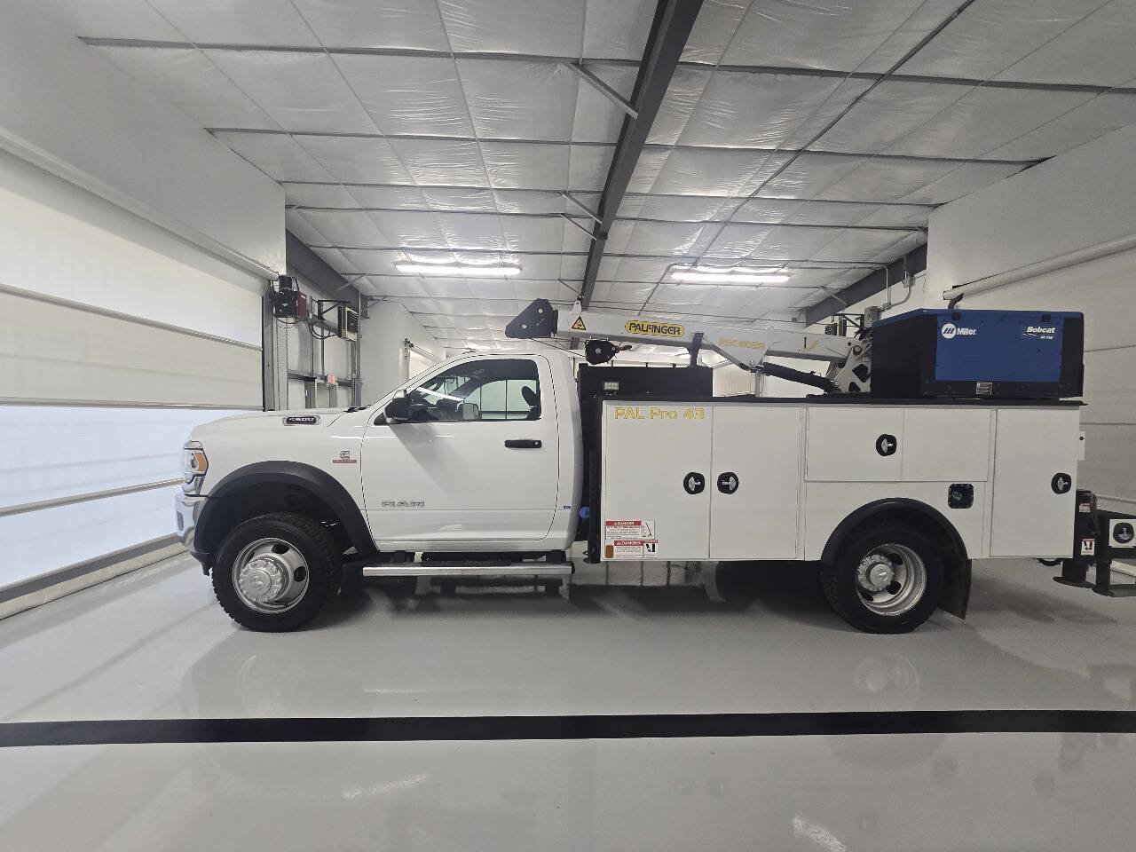 Used 2022 RAM 5500 Tradesman AWD/4WD image 6