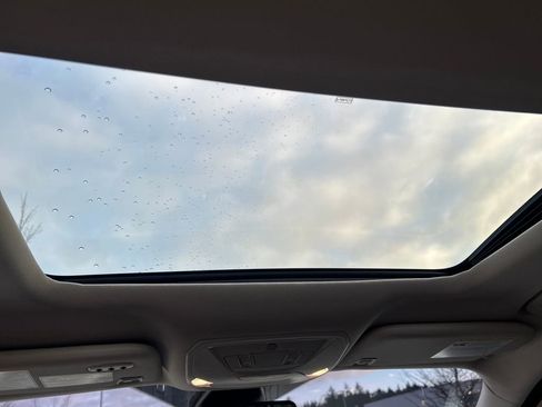 Used 2018 Ford Escape Titanium w/ Ford Safe & Smart Package image 28