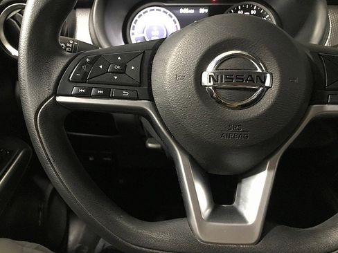 Used 2019 Nissan Kicks SV w/ Exterior Package image 24