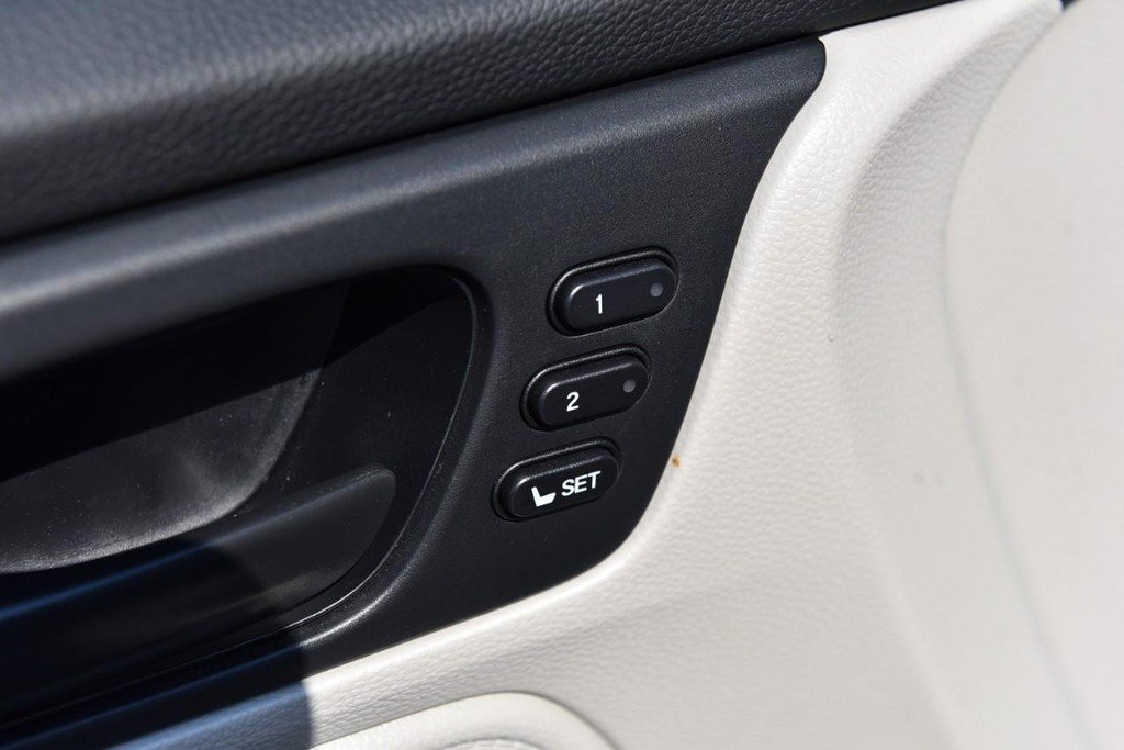 Certified 2026 Honda Odyssey EX-L image 9