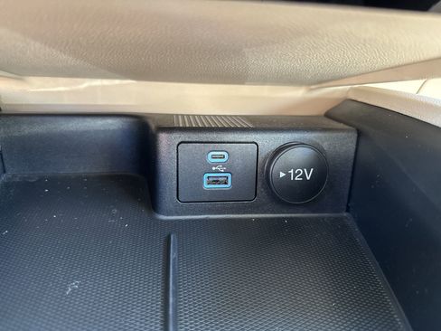 Used 2022 Ford Escape SEL image 22