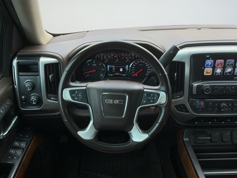 Used 2018 GMC Sierra 1500 SLT w/ SLT Premium Package AWD/4WD image 10