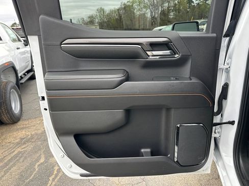 Used 2024 GMC Sierra 1500 AT4 w/ Technology Package AWD/4WD image 22