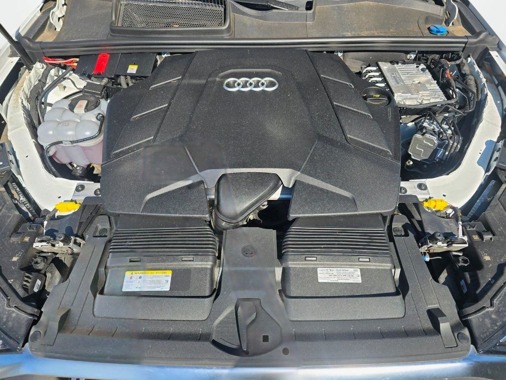 Used 2025 Audi Q7 3.0T Premium Plus AWD/4WD image 10