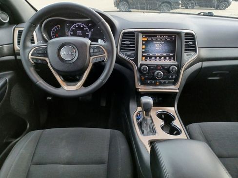 Used 2017 Jeep Grand Cherokee Laredo w/ Quick Order Package 23E AWD/4WD image 25