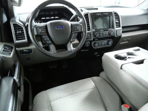 Used 2016 Ford F150 XLT w/ Equipment Group 302A Luxury AWD/4WD image 4