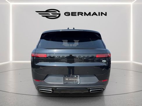 Used 2023 Land Rover Range Rover Sport SE AWD/4WD image 6