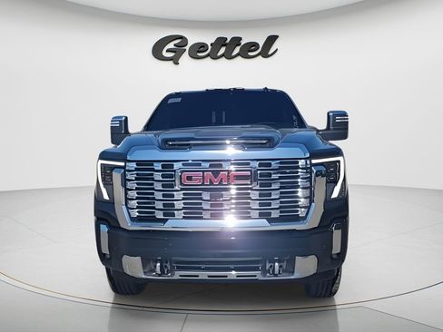New 2026 GMC Sierra 2500 Denali w/ Denali Reserve Package image 3