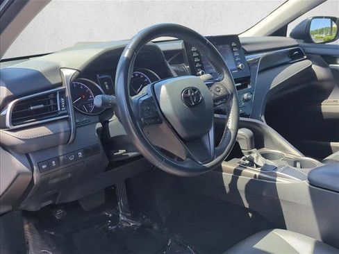 Used 2023 Toyota Camry SE FWD image 9